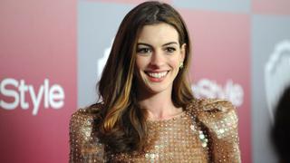 Anne Hathaway le negó saludo a periodista por miedo al ébola
