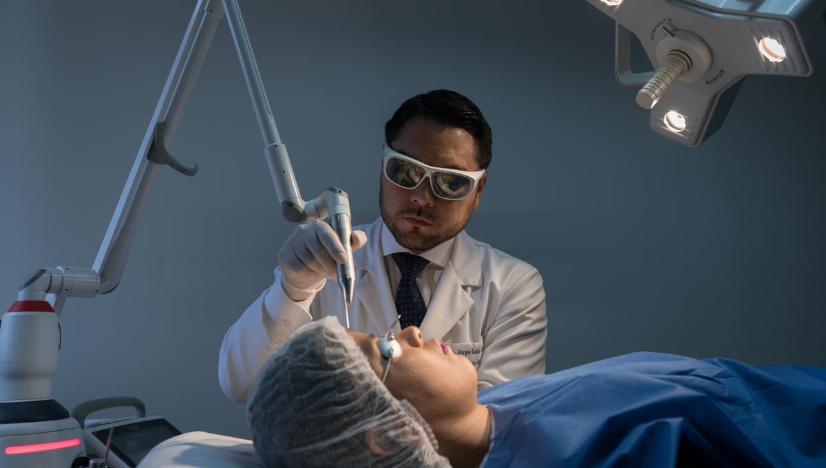 La Clínica de la Piel cuenta con médicos colegiados, profesionalmente capacitados para realizar diversos tratamientos.