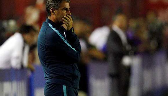 Pablo Bengoechea, entrenador de Alianza Lima, manifestó que Leao Butrón está en lista para concentrar para el duelo ante Sporting Cristal. Sin embargo, su presencia no es segura y lo esperará para ver cómo evoluciona de su lesión. (Foto: Reuters)
