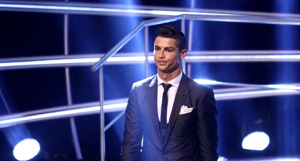 Cristiano Ronaldo bromeó sobre su rivalidad con Lionel Messi tras recibir el The Best. (Foto: Getty Images)