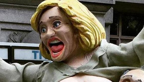 Estatua de Hillary Clinton desnuda conmocionó Nueva York