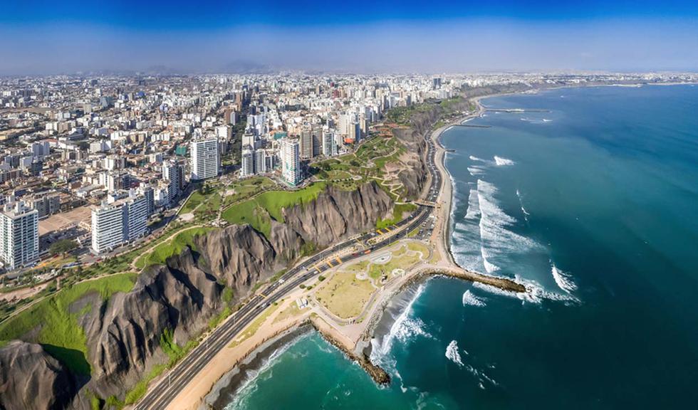 El circuito de playas de la Costa Verde de Lima es uno de los puntos turísticos más atractivos y visitados de Lima. En esta zona se puede encontrar una gran variedad de playas donde practicar deportes acuáticos o sólo disfrutar del mar. En esta galería te presentamos cuáles son las playas más visitadas de Miraflores y Barranco. (Foto: Shutterstock)