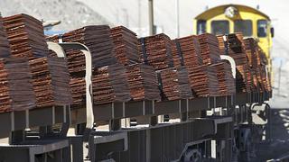 Precios del cobre suben por preocupaciones sobre oferta
