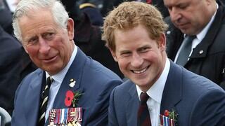 El significado de la foto con la que Carlos de Gales ha felicitado a Enrique de Sussex por su 37 cumpleaños