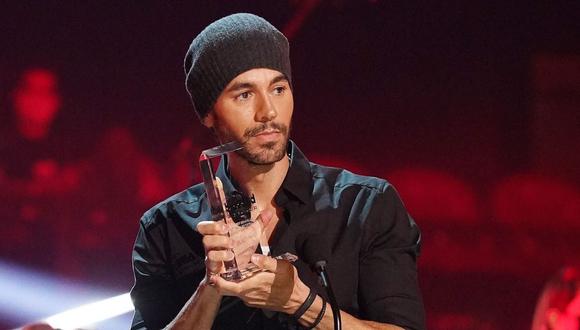 Enrique Iglesias dio las gracias por ser elegido como el "Top Latin Artist of all Time" de los premios Latin Billboard 2020. (Foto: Twitter / @latinbillboard).