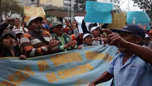 Trabajadores ediles de Chiclayo continúan con protestas
