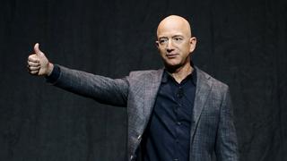 Jeff Bezos dice estar “atónito” por “la belleza y la fragilidad” de la Tierra vista desde el espacio