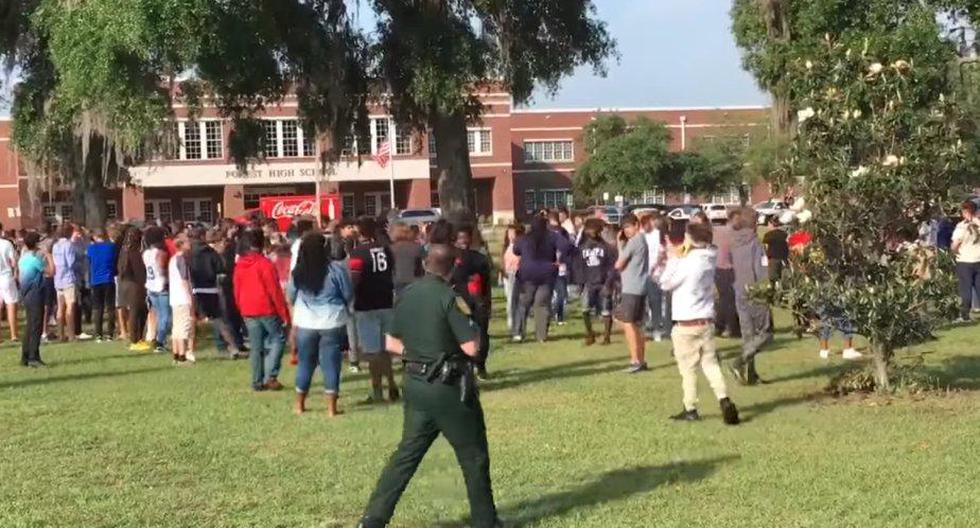 Las autoridades confirmaron que un alumno de la escuela secundaria Forest High School en Florida, EE.UU., ha resultado herido en el tobillo tras el tiroteo. (Foto: captura de YouTube)