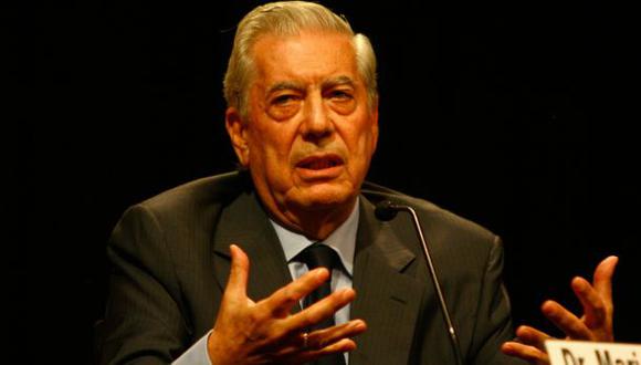 Mario Vargas Llosa expres&oacute; que, gracias a la democracia, la pobreza se ha reducido dram&aacute;ticamente en el Per&uacute;. (Foto: El Comercio)