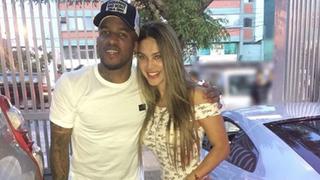 Instagram: Jefferson Farfán sorprendió a Vanessa Jerí con camiseta del campeonato en Rusia