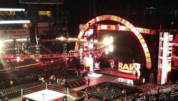WWE: Raw comienza su nueva era en un remodelado escenario