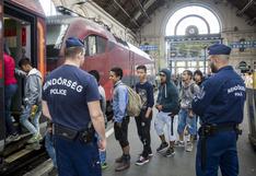 Hungría: así es el viaje en el tren de los refugiados | CRÓNICA 