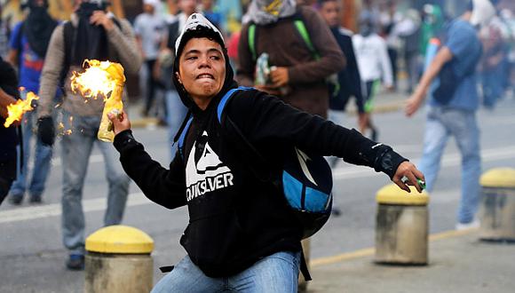 Las protestas actuales en Venezuela son las m&aacute;s violentas de los &uacute;ltimos meses y recuerdan a las de 2014. (Foto: Reuters)