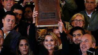 “La Biblia ingresa a Palacio”: Cómo el poder político cristiano irrumpe en Bolivia