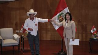 Pedro Castillo y Keiko Fujimori firmaron la “Proclama Ciudadana, juramento por la democracia”