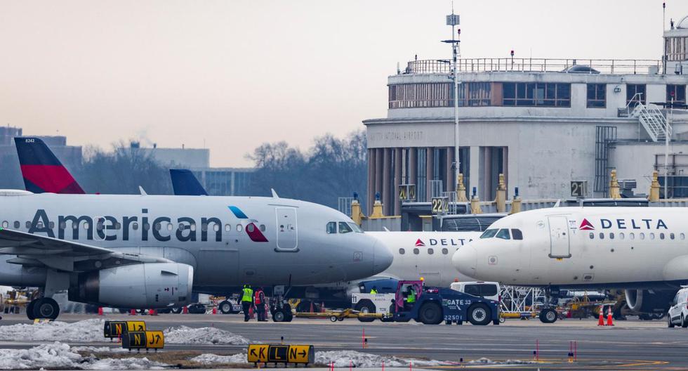 Airlines cancel more than 2,700 flights due to the winter storm that hits the US