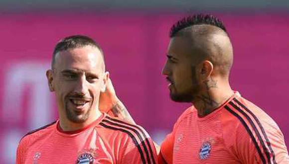 Arturo Vidal envía un emotivo saludo a Franck Ribéry por su cumpleaños. (Foto: AFP)