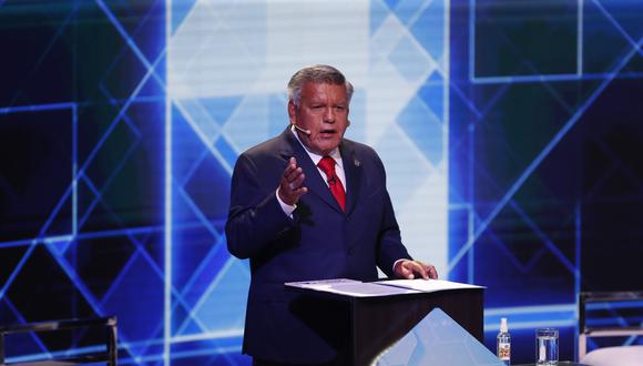 El partido APP, liderado por César Acuña, exhortó a los candidatos presidenciales a explicar medidas en tres rubros. (Foto: GEC)