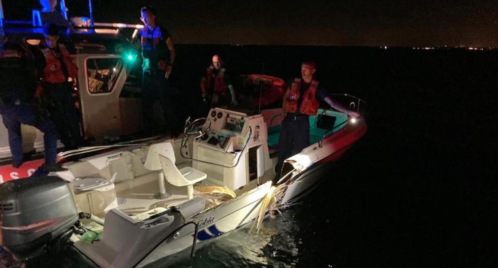 Two dead, 10 injured in Florida boat crash