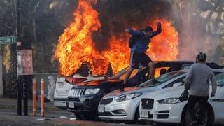 Chile: Carros incendiados y choques con la policía en el inicio del Festival de Viña del Mar | FOTOS Y VIDEOS