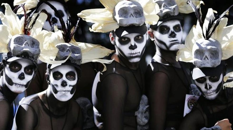 Los desfiles nunca fueron parte de la tradici&oacute;n del D&iacute;a de los Muertos. (Foto: AP)