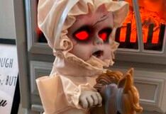 Juguete de un ‘bebé esqueleto’ es comprado por una niña que no tenía decoración para Halloween