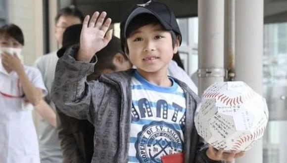 Japón: El niño abandonado salió como un héroe del hospital