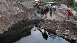 Tragedia ambiental en Ecuador: derrame de petróleo en la Amazonía podría llegar hasta un río