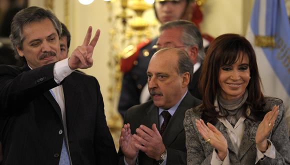 Cristina Kirchner y Alberto Fernández (izquierda) en una imagen de julio del 2008. Su ex jefe de Gabinete será candidato a presidente de Argentina y ella irá a la Vicepresidencia (AFP).