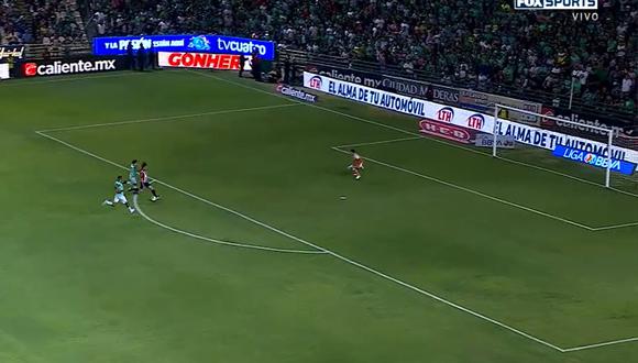 Otro gran pase de Alexis Vega termina en gol del ‘Rebaño Sagrado’. Mira el segundo gol en el Nou Camp.