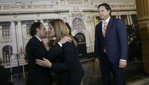 La presidenta del Consejo de Ministros, Mercedes Aráoz, se reunió por una hora con los tres voceros de Fuerza Popular. (Anthony Niño de Guzmán / El Comercio)