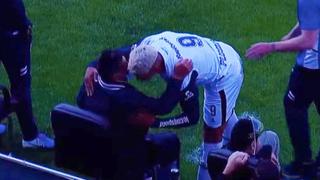 Nicolás Contín, jugador de Gimnasia positivo por coronavirus, saludó con beso a Diego Maradona