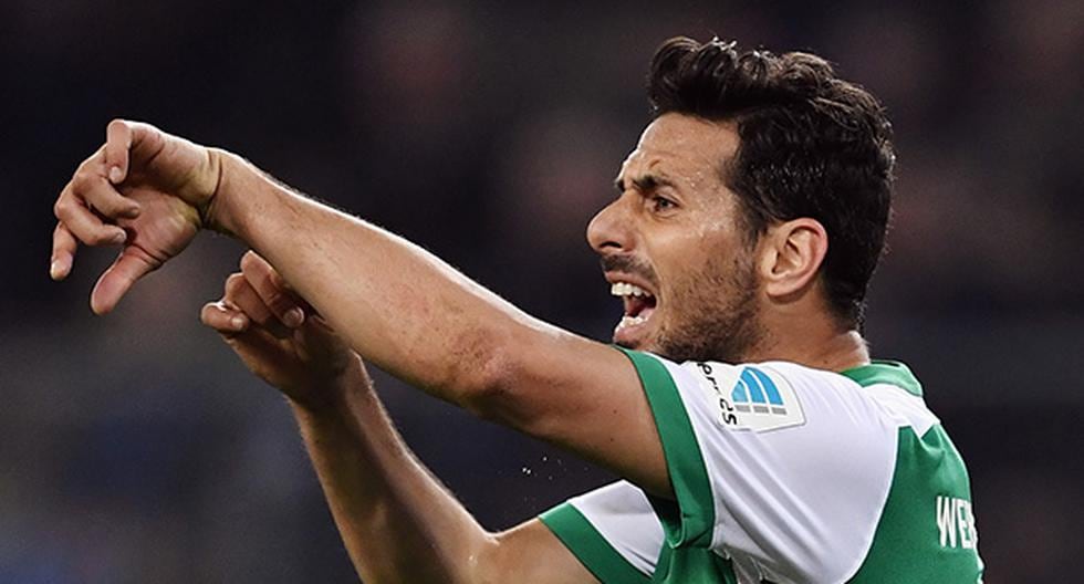 El Werder Bremen anunció que Claudio Pizarro se unió a los entrenamientos con normalidad, confirmando su recuperación de la lesión que lo alejó de las canchas. (Foto: Getty Images)