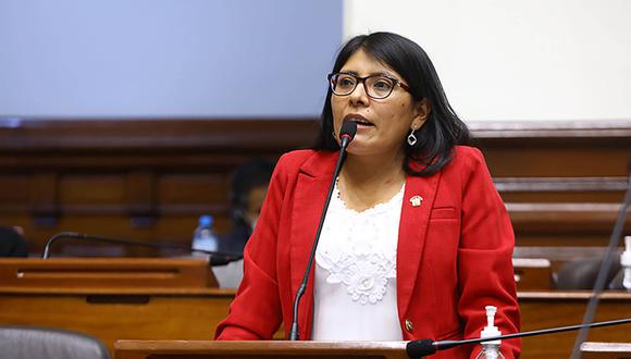 La congresista Margot Palacios indicó que la bancada de Perú Libre evaluará presentar una moción de vacancia contra la presidenta Dina Boluarte si viaja a Brasil. (Foto: Congreso)