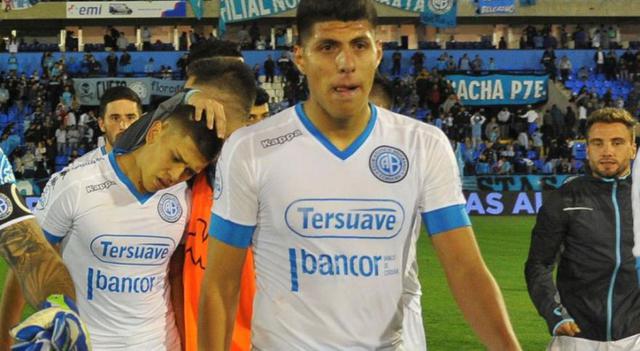 Hansell Riojas disputó 14' minutos del empate a cero entre Belgrano y Talleres de Córdoba, por la Superliga Argentina. (Foto: Agencias)
