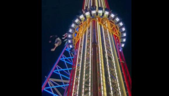 Tyre Sampson cayó desde la atracción Orlando Free Fall, que empezó a operar en diciembre pasado y es promocionada como la torre de caída libre más alta del mundo. (Captura de video).