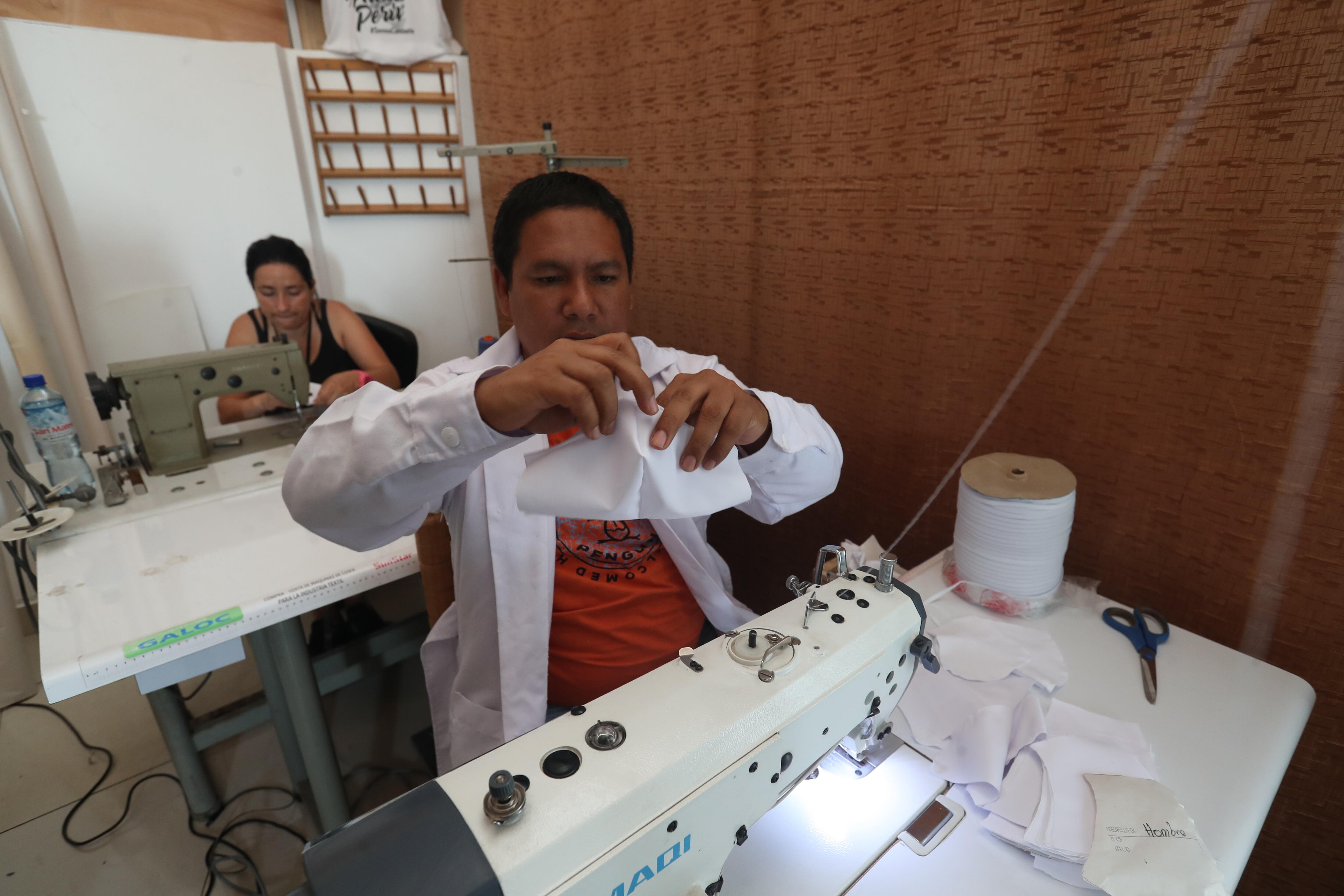 9 DE MARZO DE 2020REVISTA SOMOS: RECORRIDO POR EL EMPORIO COMERCIAL DE GAMARRA PARA VER PRODUCCION Y USO DE MASCARILLAS CONTRA EL CORONAVIRUSFOTO: ROLLY REYNA / EL COMERCIO PERU