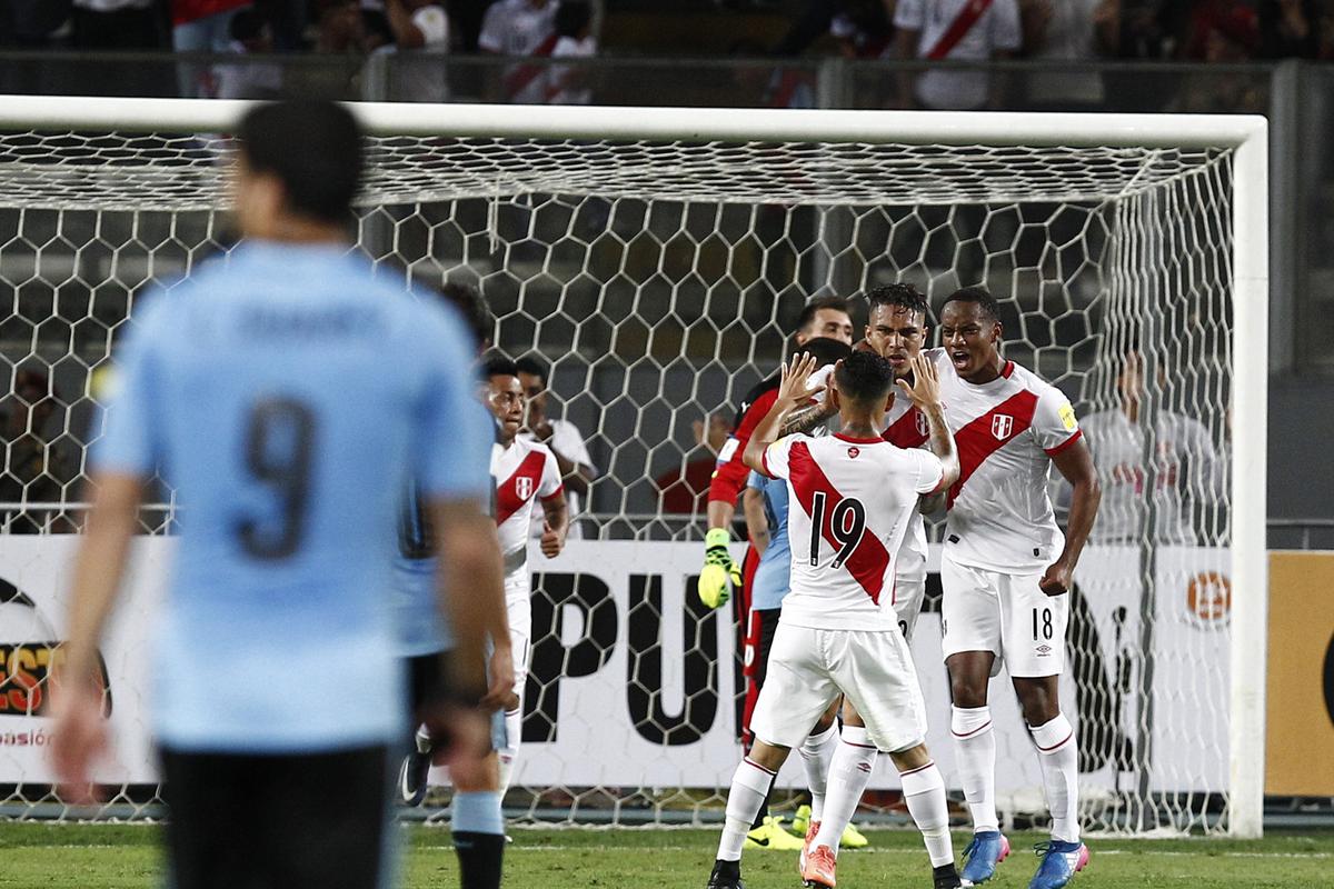 Selección de Fútbol de Uruguay - 32 Ilusiones 