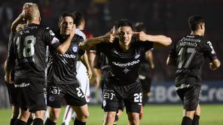 Argentinos Juniors venció de visita a Colón por los octavos de final de la Copa Sudamericana 2019