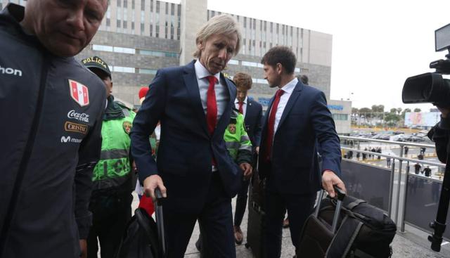 La selección peruana partió rumbo a Estados Unidos para medirse a Colombia. (Foto: Violeta Ayasta / GEC)