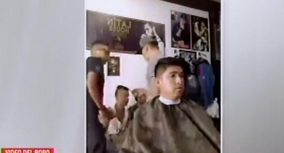 El asalto a una barbería en Lima fue transmitido en vivo en Facebook. (Foto: Reporte Semanal)