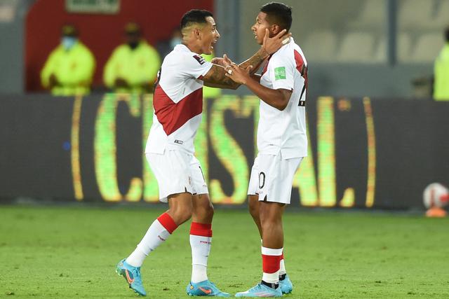 Perú enfrentó a Ecuador en el Nacional por la Jornada 16 de las Eliminatorias Qatar 2022 | Foto: AFP
