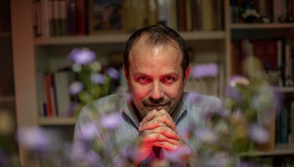 Jerónimo Pimentel (Lima, 1978), es periodista y escritor. Actualmente es editor general de la Editorial Penguin Random House Perú y columnista de El Dominical. (FOTO: ANTHONY RAMIREZ NIÑO DE GUZMAN)