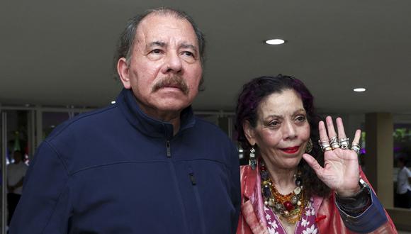 El presidente de Nicaragua, Daniel Ortega, y su esposa y vicepresidenta, Rosario Murillo, en el Centro de Convenciones Olof Palme en Managua el 14 de junio de 2023. (Foto de Jairo CAJINA / Presidencia de Nicaragua / AFP)