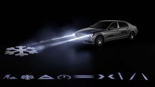 Así son los alucinantes faros con proyectores de Mercedes-Benz | VIDEO