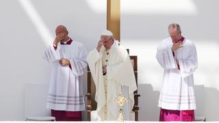Navidad: el papa lamenta que las tragedias “se pasen por alto”