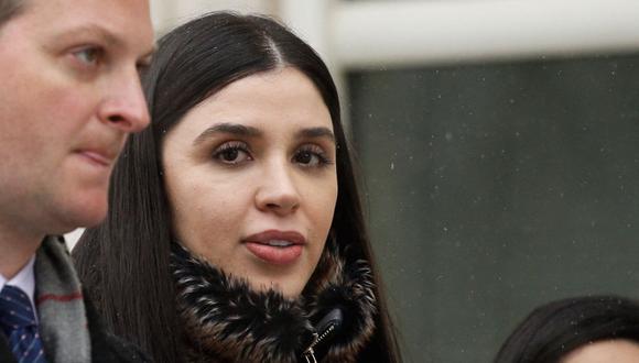Emma Coronel Aispuro, (C) esposa de Joaquín 'El Chapo' Guzmán sale de la Corte Federal de los Estados Unidos en Brooklyn, Nueva York, el 19 de febrero de 2019. (KENA BETANCUR / AFP).