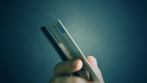 Cajas municipales a un paso de emitir tarjetas de crédito.