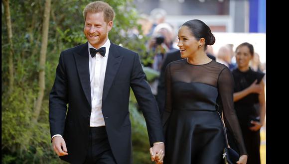 El príncipe Harry y su esposa Meghan Markle asisten al estreno europeo de la película El Rey León en Londres el 14 de julio del 2019. (AFP).