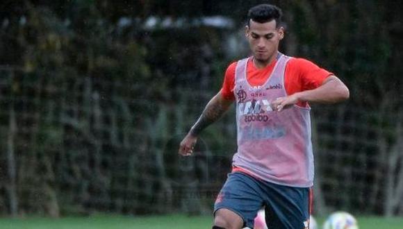Miguel Trauco recibió elogios de prensa brasileña por debut